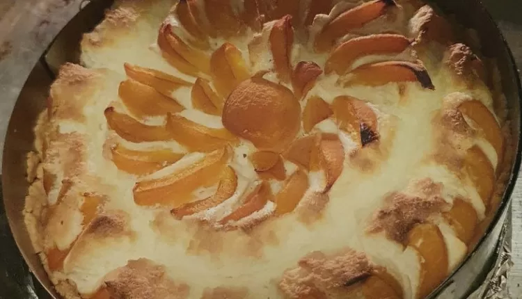 Пирог с персиками.