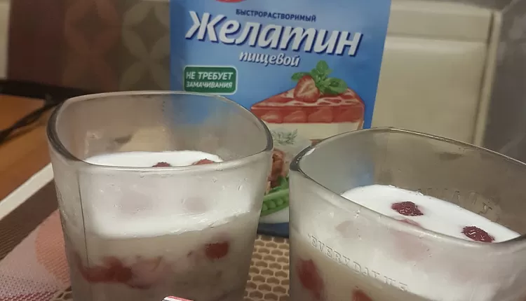 Творожно-клубничный десерт
