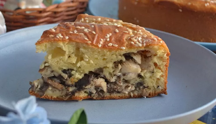 Заливной пирог с курицей и грибами 