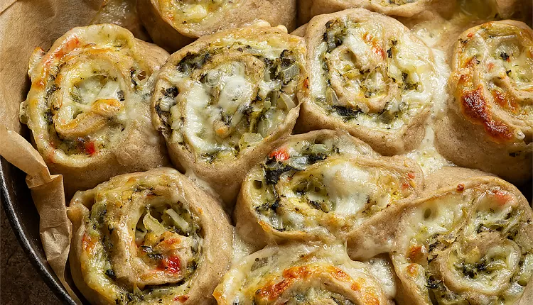 Рулетики с сыром и зеленью