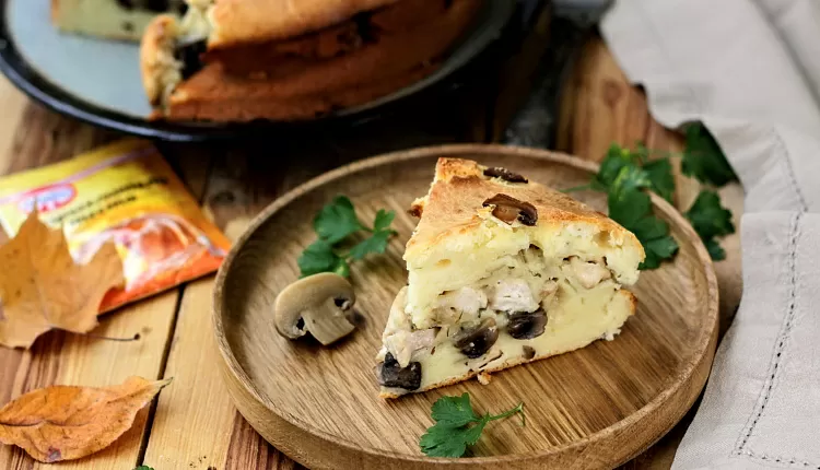 Заливной пирог с курицей и грибами 