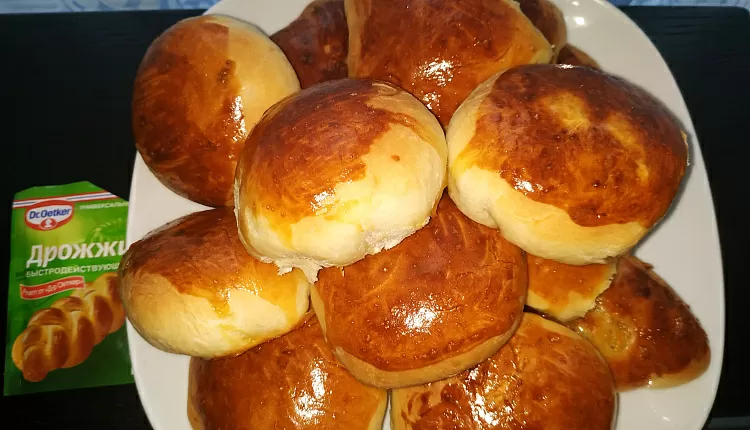 Духовые пирожки с яблоками (без яиц) 