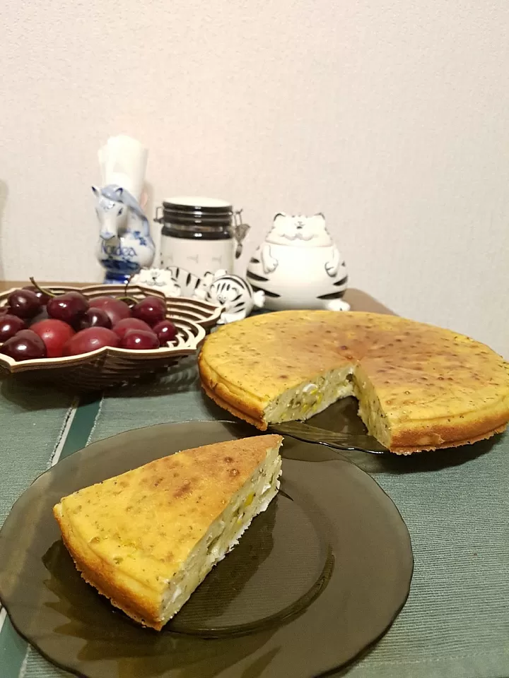 Заливной пирог с вареными яйцами и зеленым луком фото рецепта