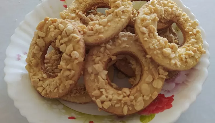Песочные колечки с арахисом 