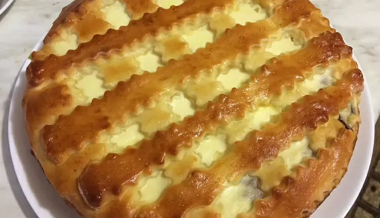 Пирог с яблочным джемом 