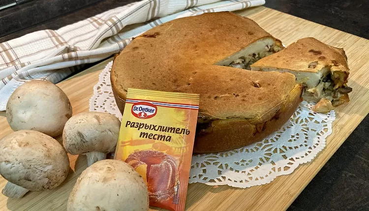 Заливной пирог с курицей и грибами 