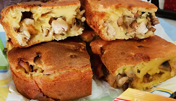 Заливной пирог с курицей и грибами 