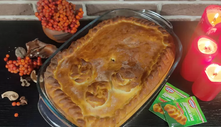 Закрытый пирог с капустой и яйцом