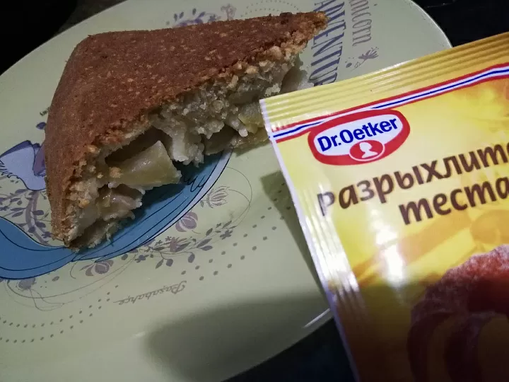 Овсяная шарлотка в мультиварке фото
