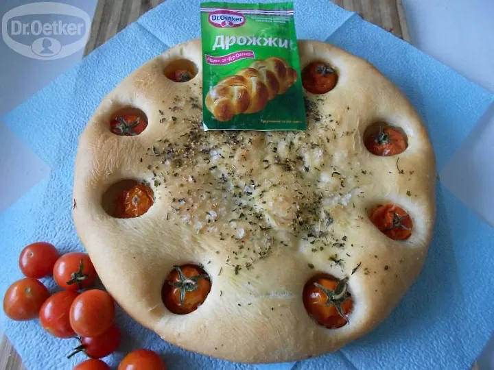 Фокачча с помидорами фото