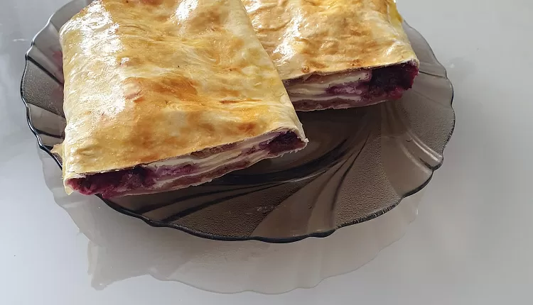 Рулет из лаваша