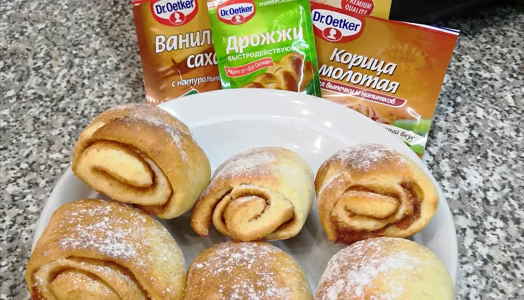 Булочки с корицей