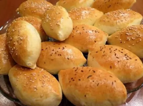 Пироги с капустой, зеленью и яйцом