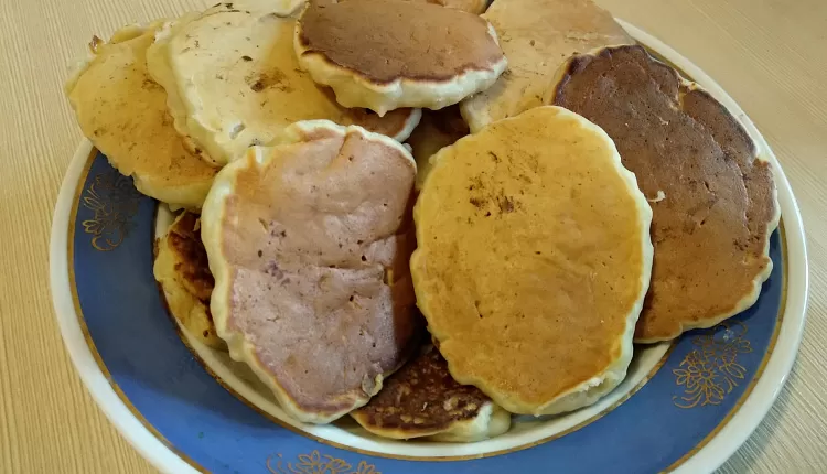 Яблочные оладьи
