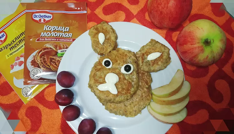Яблочные оладушки