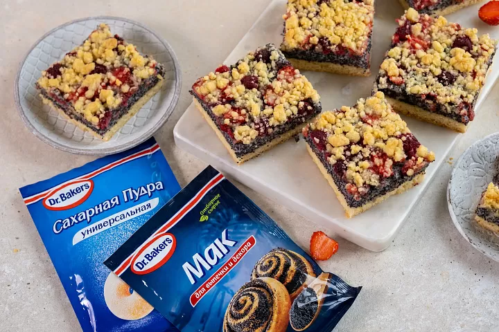 Маковый пирог с ягодами фото