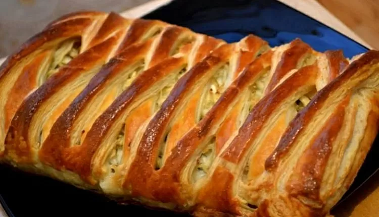 Рыбный пирог с рисом и яйцами