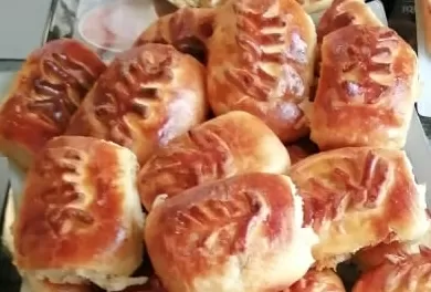 Пирожки с яблочной начинкой на дрожжевом тесте