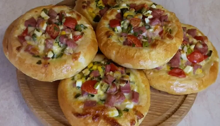 Мини-пиццы с сыром и сладким перцем