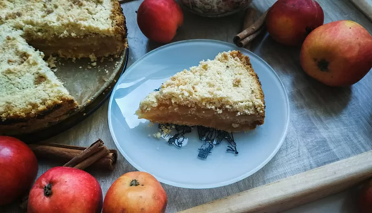 Насыпной яблочный пирог по-болгарски за 7 минут