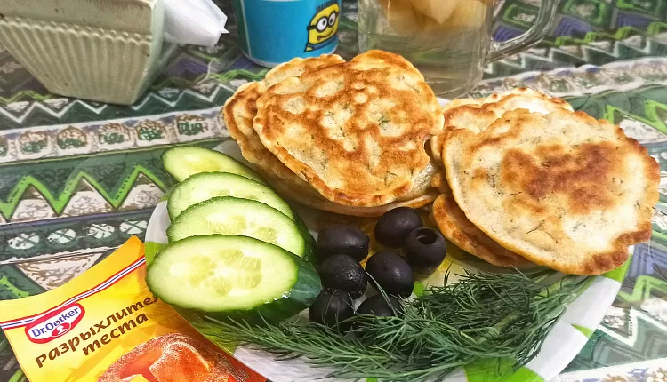 Сырные оладушки с зеленью