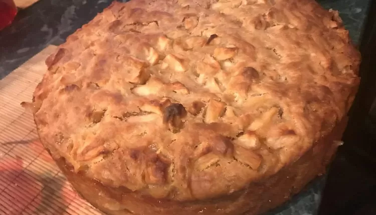 Отрывной пирог с яблоками. Видео-рецепт