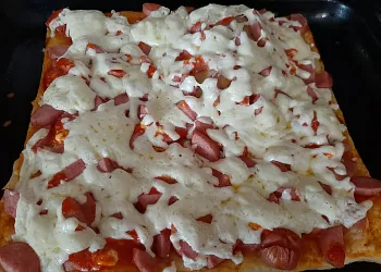 Пицца на слоеном тесте