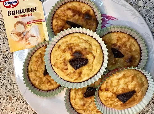 Фото рецепта ПП кексы из творога и фруктов