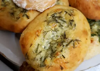 Лепешки с сыром и майонезом