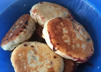 Постные жареные пирожки с вареньем