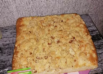 Пирог с сахарной крошкой