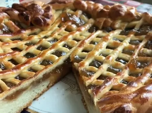 Фото рецепта Пирог с яблочным повидлом