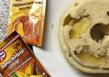 Простая шарлотка в микроволновке