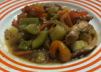 Азиатские овощи с курицей
