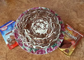 Пирог с глазурью на лимонаде