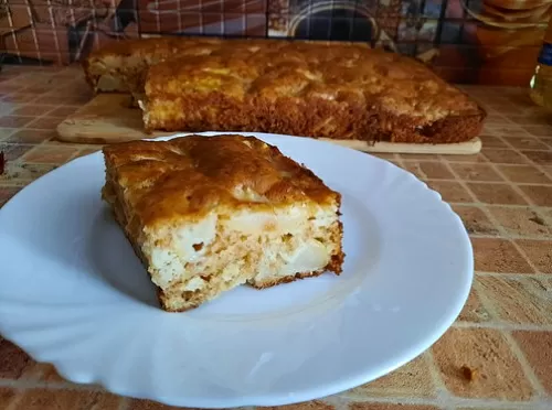 Грушевая шарлотка 