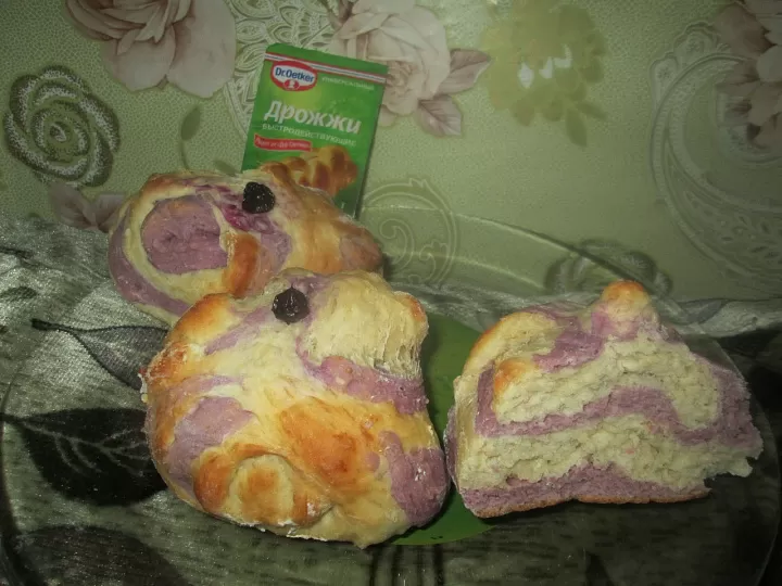 Двухцветные булочки