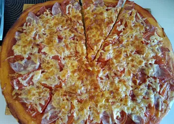 Пицца на дрожжевом тесте