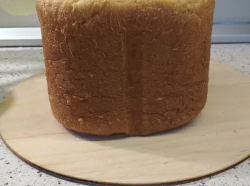 Сладкий белый хлеб
