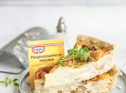 Киш с лисичками и цветной капустой