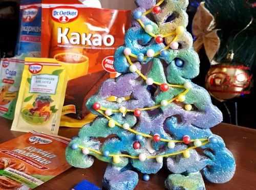 Фото рецепта Резная пряничная ель