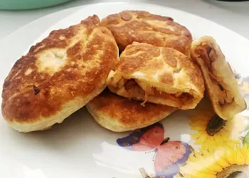 Пирожки из кефирного теста
