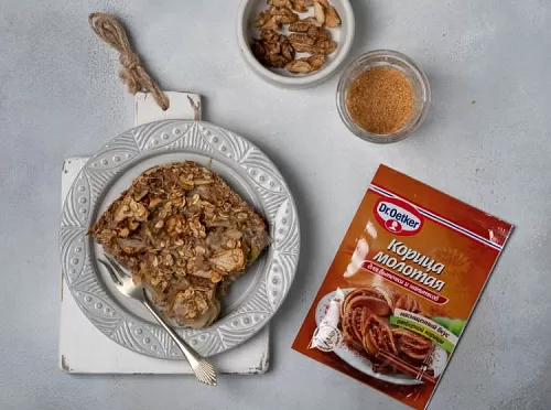 Яблочный ПП-пирог с корицей и орехами