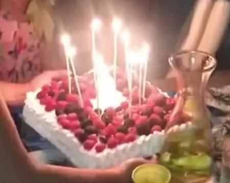 Ягодный торт на скорую руку