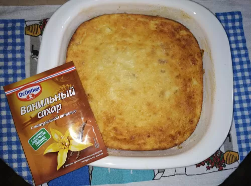 Фото рецепта Творожная запеканка с банановым пюре