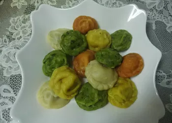Разноцветные пельмешки