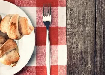 Домашние круассаны на дрожжевом слоеном тесте