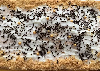 Праздничный торт из вареной сгущенки