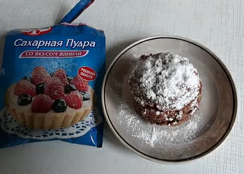 Кекс в кружке на овсяном молоке.