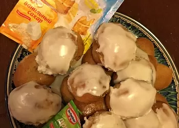 Ржано-пшеничные сладкие пирожки со щавелем в лимонной глазури от Dr.Bakers